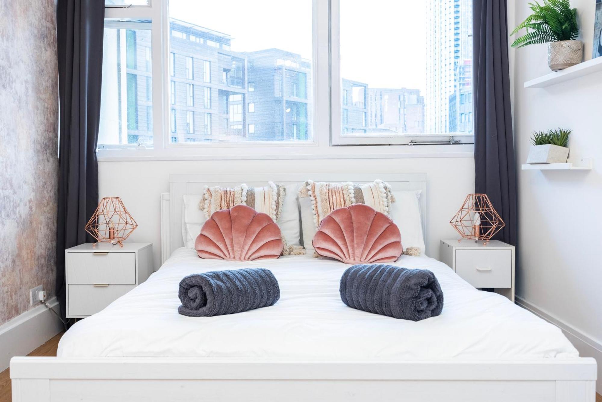 Trendy 4 Bed Apartment Near Vibrant Shoreditch W Balcony And Walking Distance To Tube Лондон Экстерьер фото
